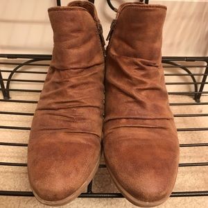 Baretraps  Guenna Booties